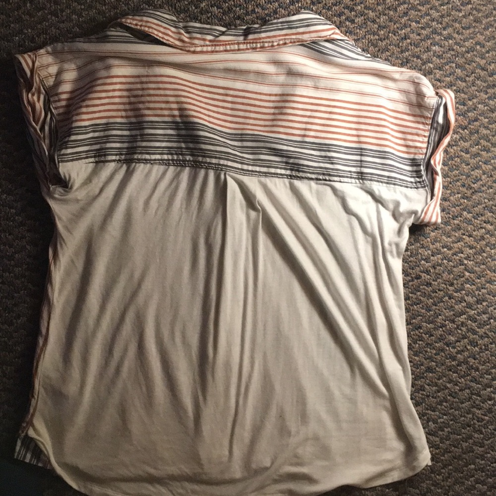 Striped Collared Top - Picture 2 of 3